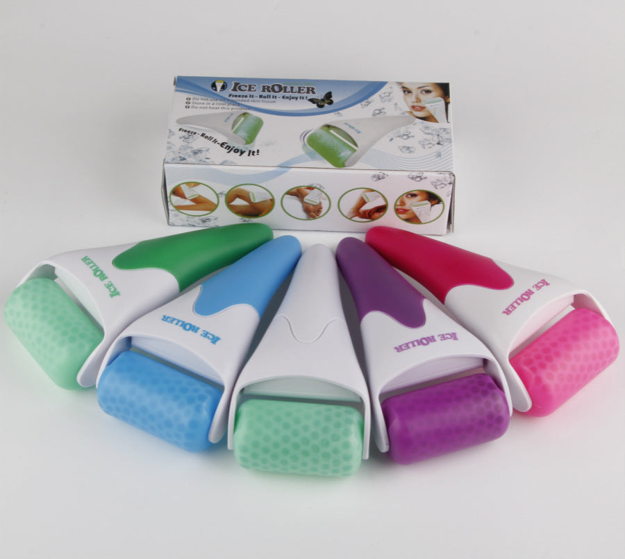 ice roller for face under eye puffiness relief ice roller device